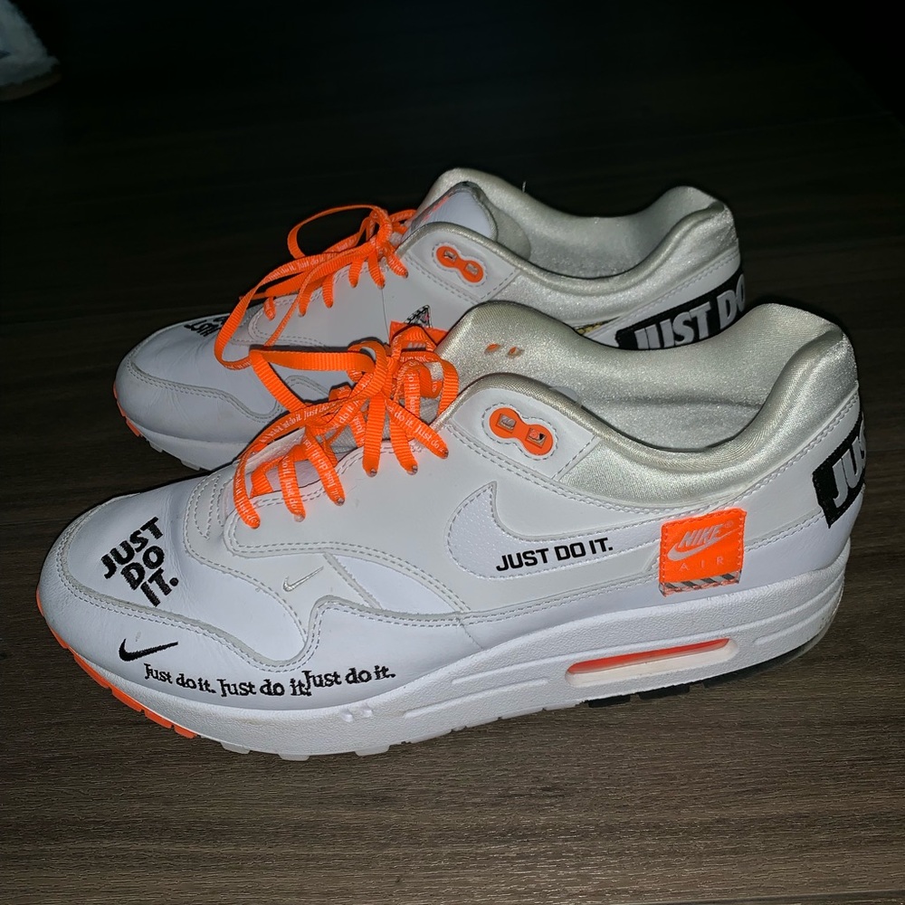 NIKE AIR MAX 1 LUX CASUAL SHOES